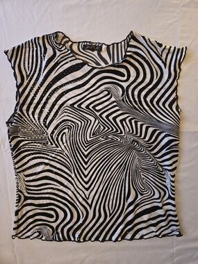 Jaipur Black & White Swirl Tank Top